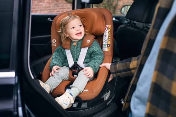 Olivers Babycare - The Maxi-Cosi Mica Pro Eco is an i-Size car